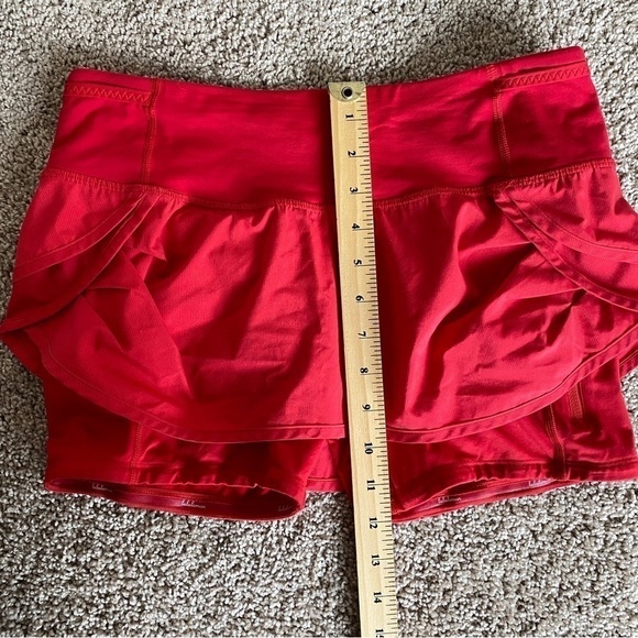 Lululemon Run Speed Squad Skirt Shorts Red Zipper pocket Sz 6 - Picture 10 of 10